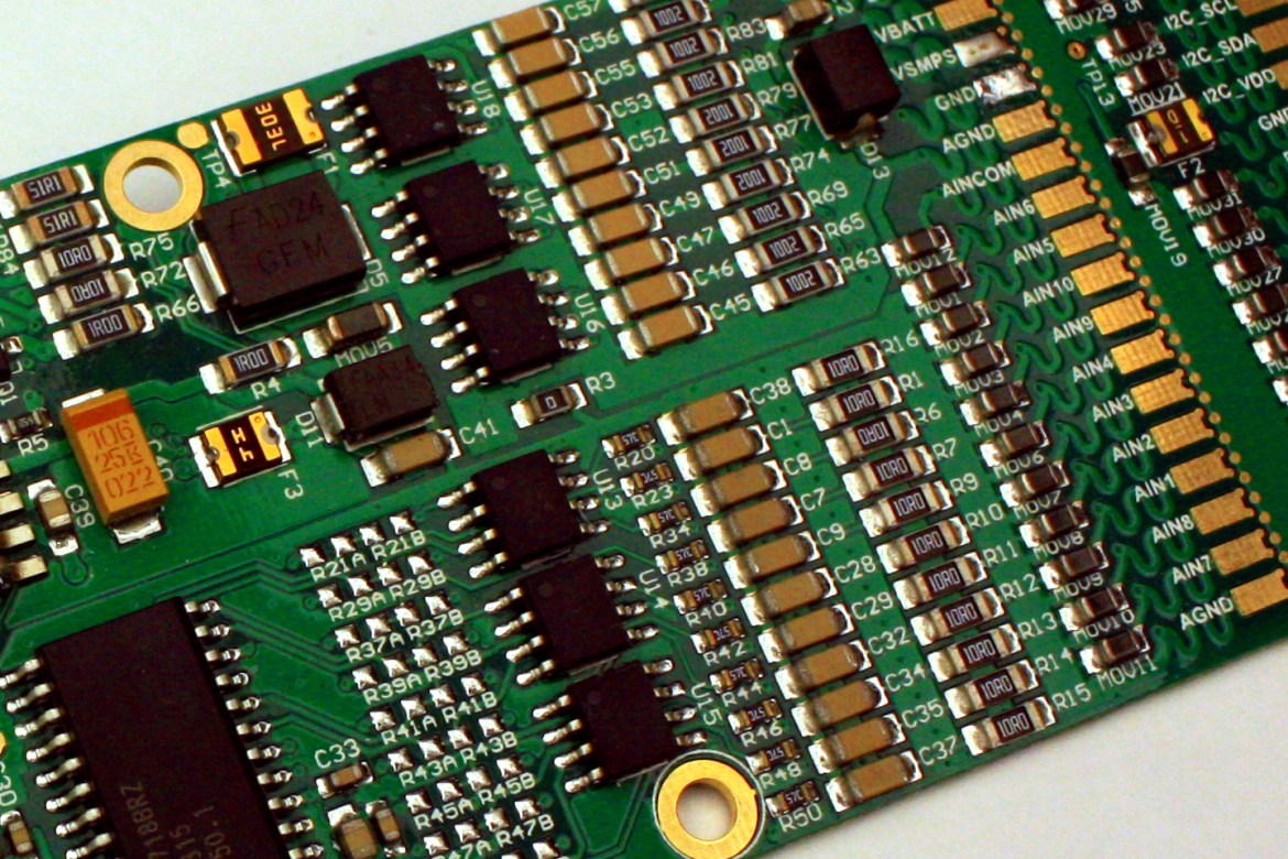 High precision, multi channel environmental instrument